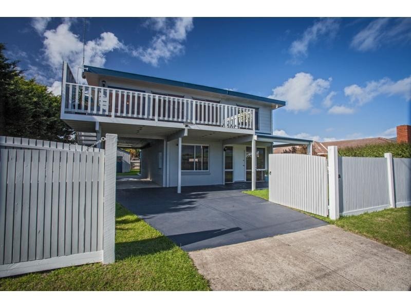 17 Vista Drive, Cape Woolamai VIC 3925