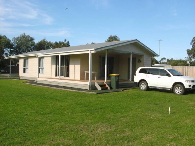 7 Moorings Place, Corinella VIC 3984