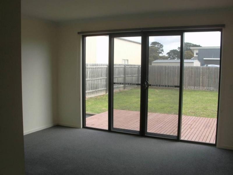 2 Burchell Close, Corinella VIC 3984