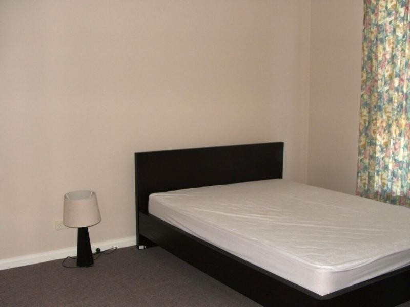 Apt B, 129 Marine Parade, San Remo VIC 3925