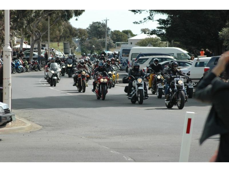 Apt C, 129 Marine Parade, San Remo VIC 3925