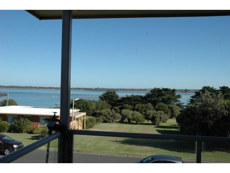 24 Ocean View Drive, San Remo VIC 3925
