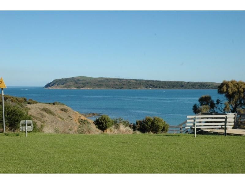 24 Ocean View Drive, San Remo VIC 3925