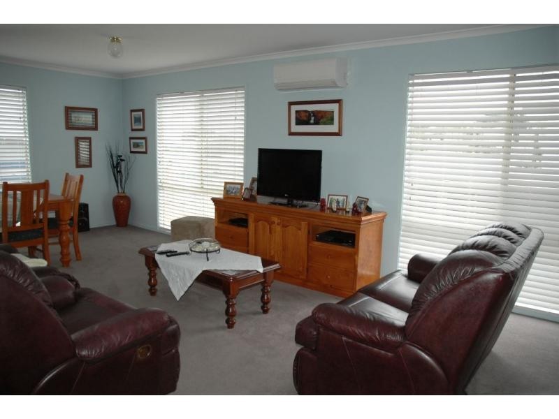 6 Bayview Avenue, Surf Beach VIC 3922