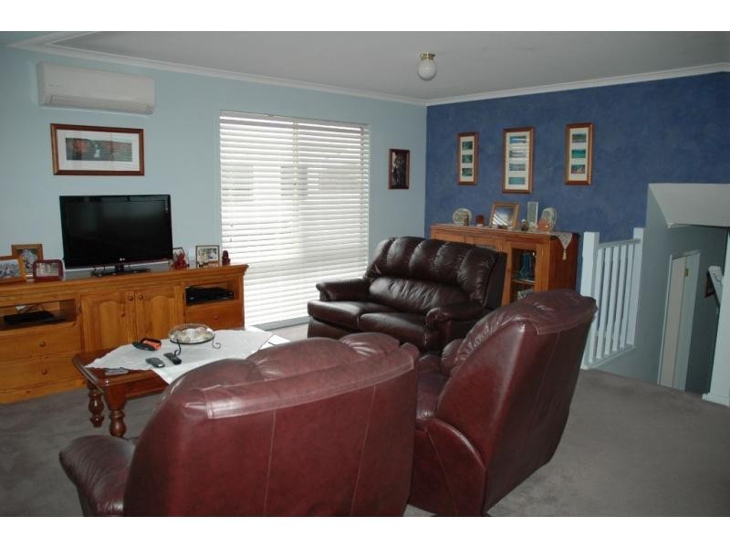 6 Bayview Avenue, Surf Beach VIC 3922