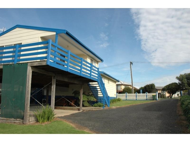 6 Bayview Avenue, Surf Beach VIC 3922