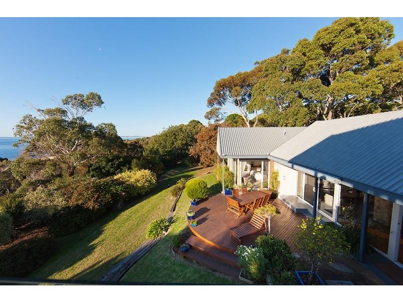 2-4 Appley Avenue, Cowes VIC 3922