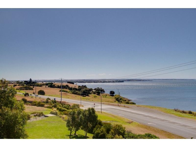Apt 127, 17 Potters Hill Road, San Remo VIC 3925