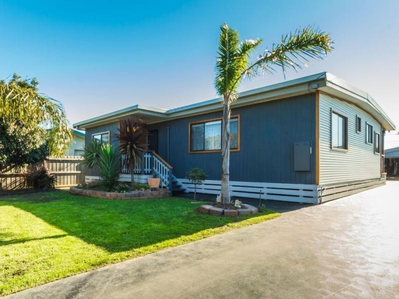 29 Phillip Island Road, Newhaven VIC 3925