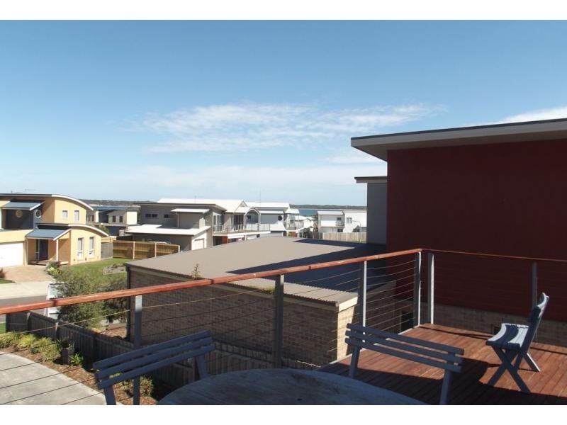 26 Halcyon Avenue, San Remo VIC 3925