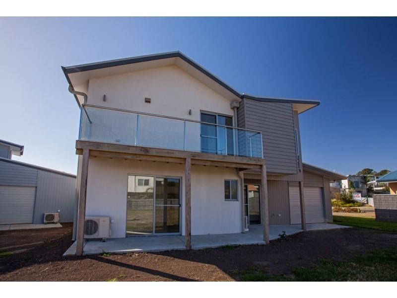 31 Halcyon Avenue, San Remo VIC 3925