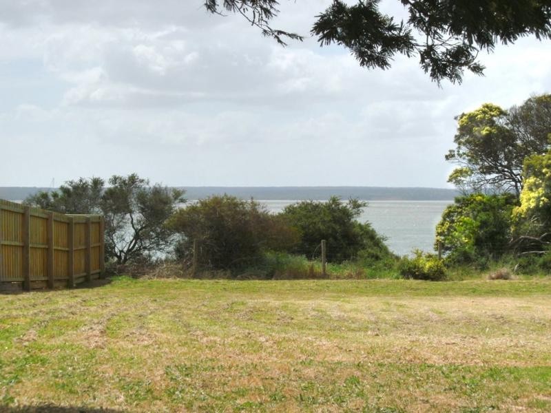 42 Moorings Place, Corinella VIC 3984