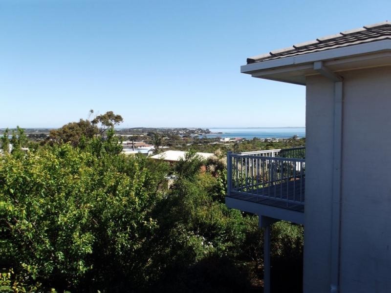 9 The Broadway, San Remo VIC 3925