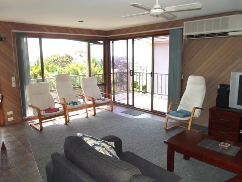 9 The Broadway, San Remo VIC 3925