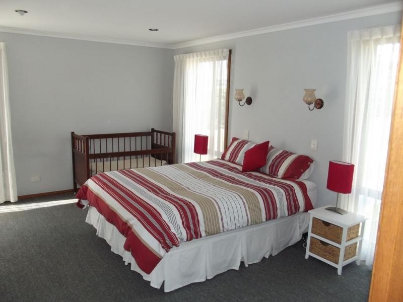 9 The Broadway, San Remo VIC 3925