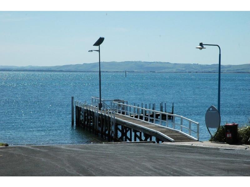 12 Seaview Street, Newhaven VIC 3925
