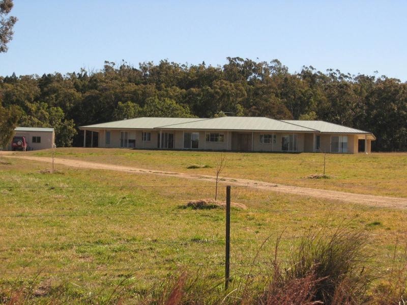 703 Donnellys Castle Road, Pozieres, Stanthorpe QLD 4380