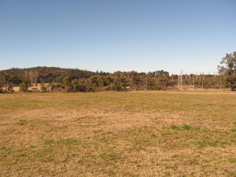 703 Donnellys Castle Road, Pozieres, Stanthorpe QLD 4380