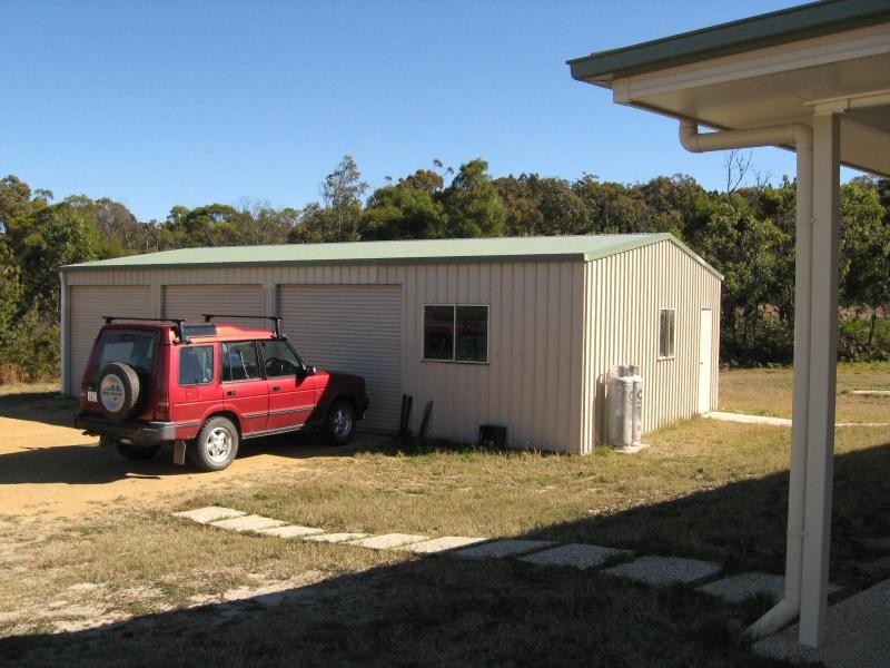 703 Donnellys Castle Road, Pozieres, Stanthorpe QLD 4380