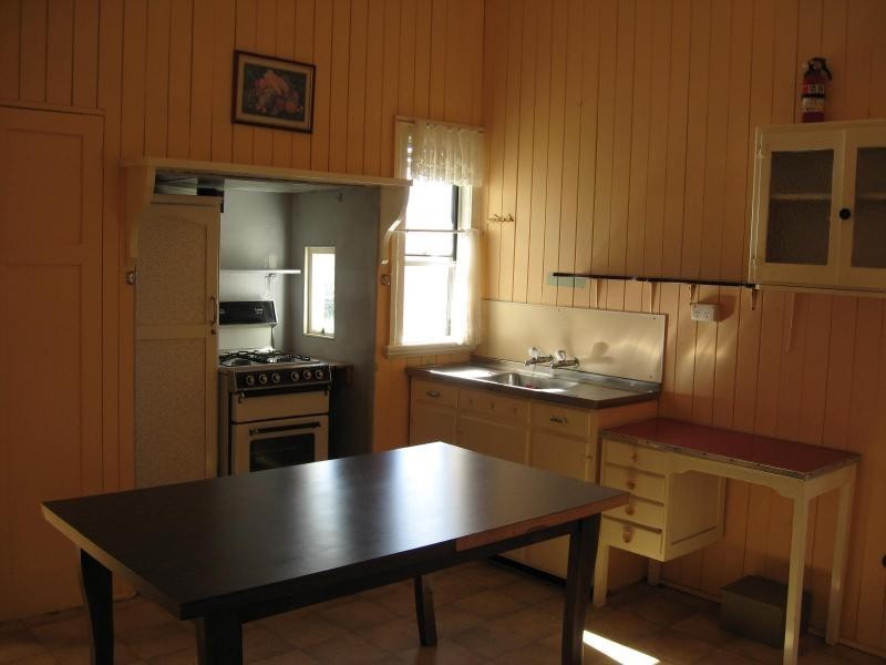 10 Lane Street, Stanthorpe QLD 4380