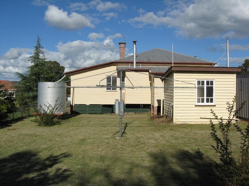 10 Lane Street, Stanthorpe QLD 4380