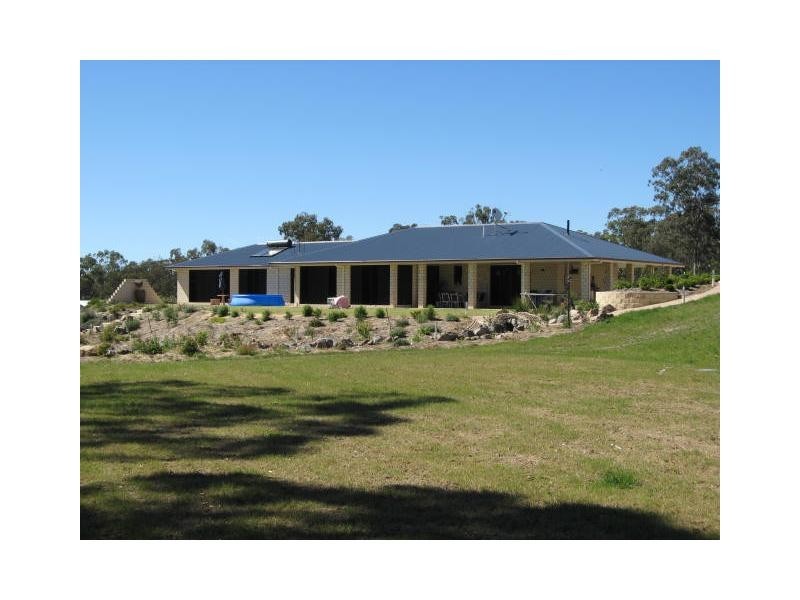 15 Neville Lane, Kyoomba QLD 4380
