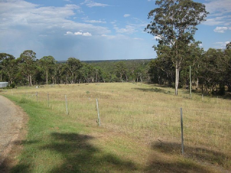 15 Neville Lane, Kyoomba QLD 4380