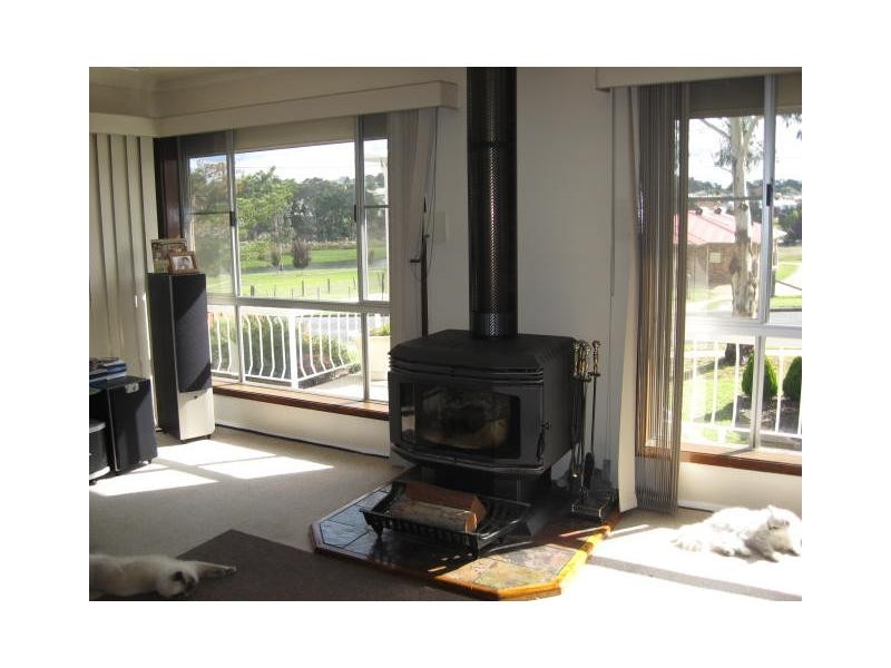 27 Granite Street, Stanthorpe QLD 4380
