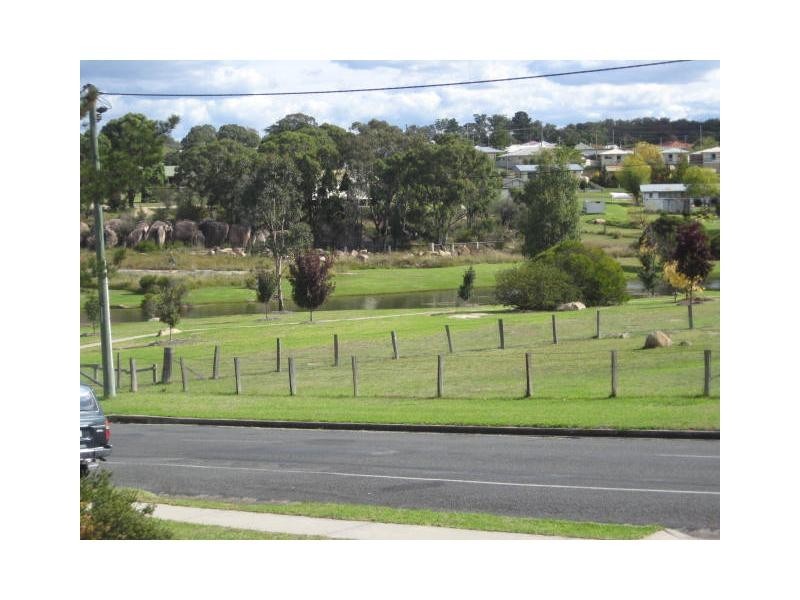 27 Granite Street, Stanthorpe QLD 4380