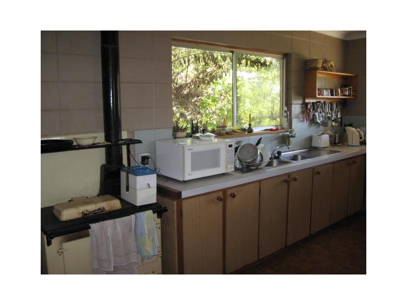 1110 Bents Road, Ballandean, Stanthorpe QLD 4380