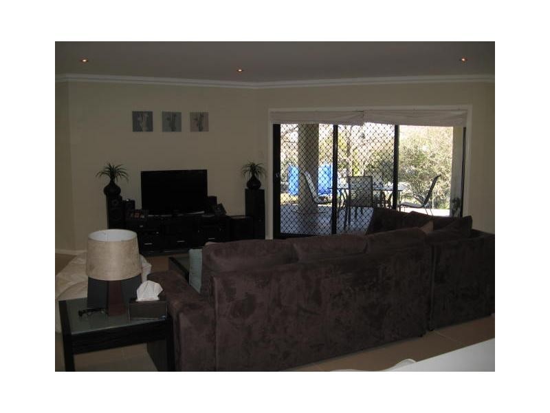 9 Logan Street, Stanthorpe QLD 4380