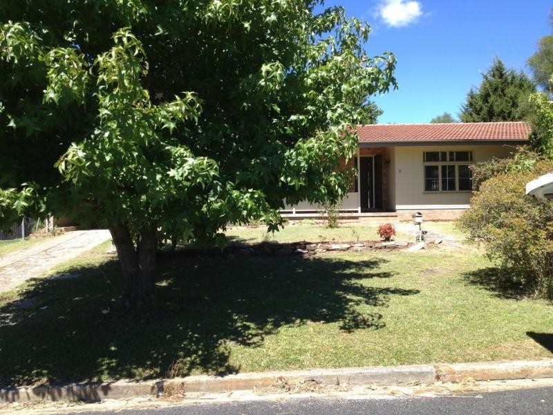 3 Sheahan Street, Stanthorpe QLD 4380