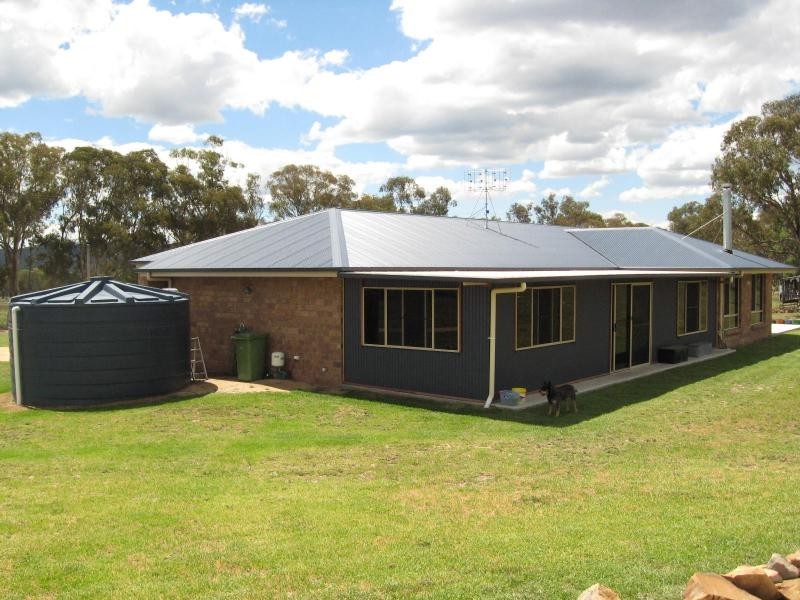 51 McMeniman Road, Ballandean, Stanthorpe QLD 4380