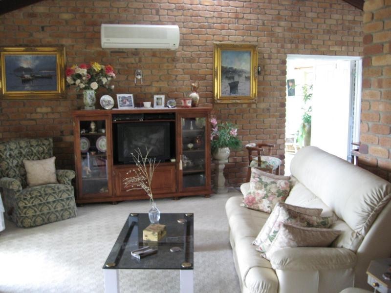 11 Pioneers Parade, Stanthorpe, Stanthorpe QLD 4380