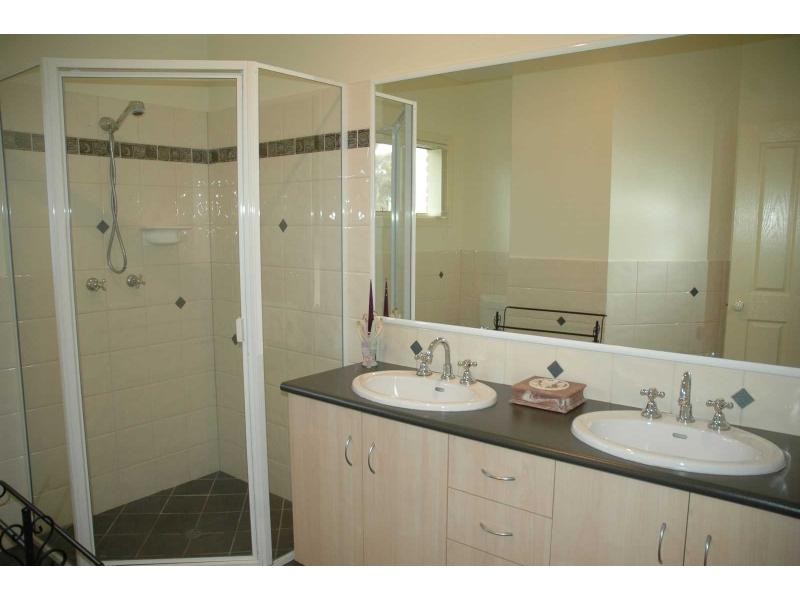 1 Fairway Crescent, Stanthorpe, Stanthorpe QLD 4380