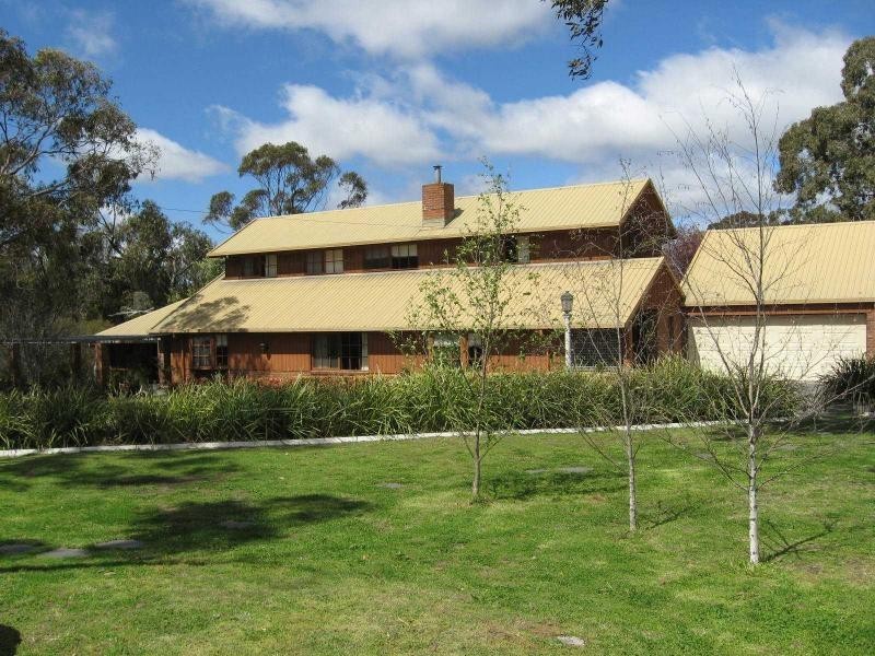 61 Greenup Street, Stanthorpe QLD 4380