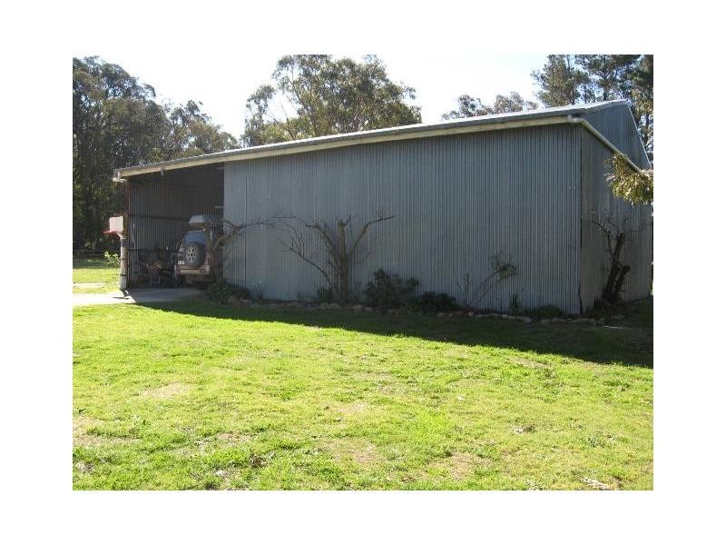 215 Butler Road, Amiens QLD 4352