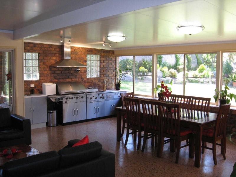 33 Moss Court, Stanthorpe QLD 4380