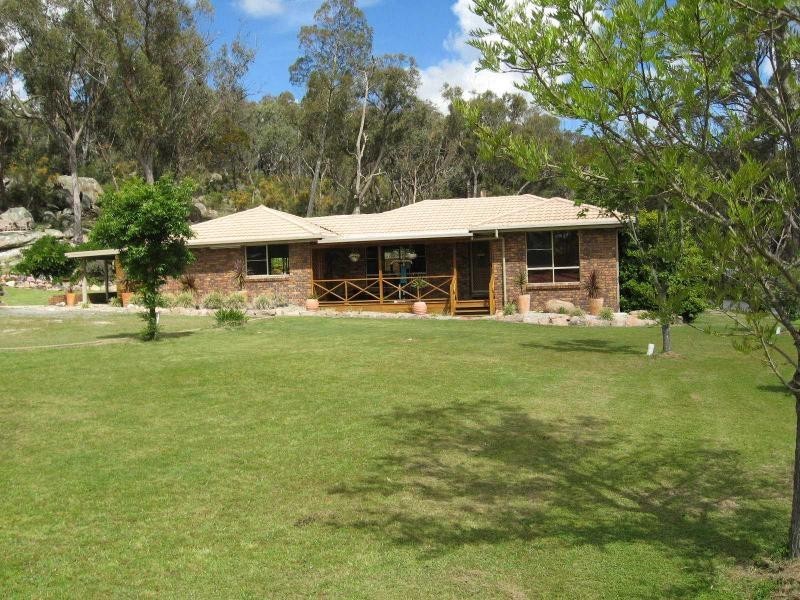 33 Moss Court, Stanthorpe QLD 4380