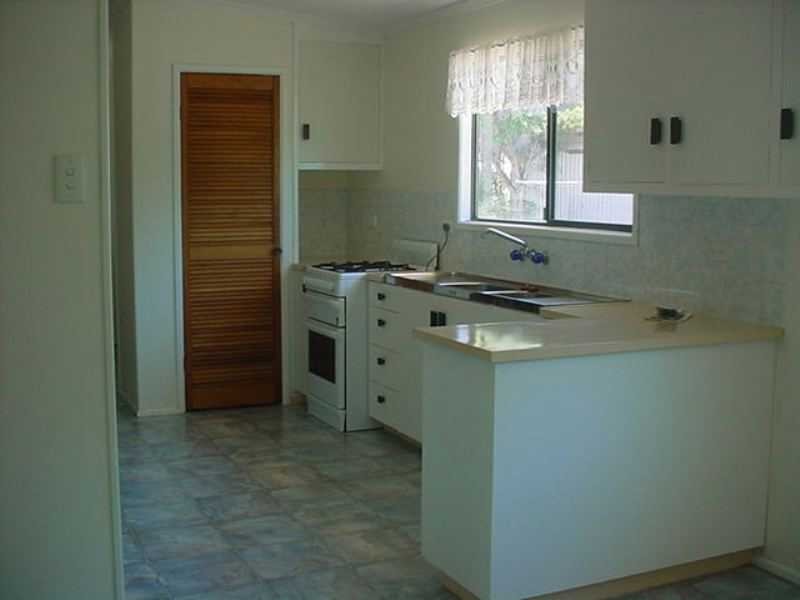 8 Roessler Avenue, Applethorpe, Stanthorpe QLD 4380