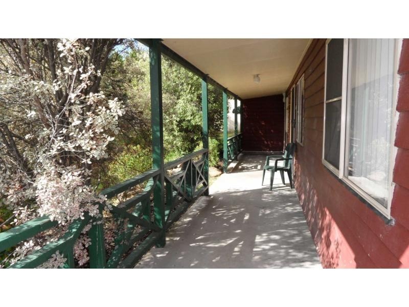 87 College Road, Stanthorpe QLD 4380