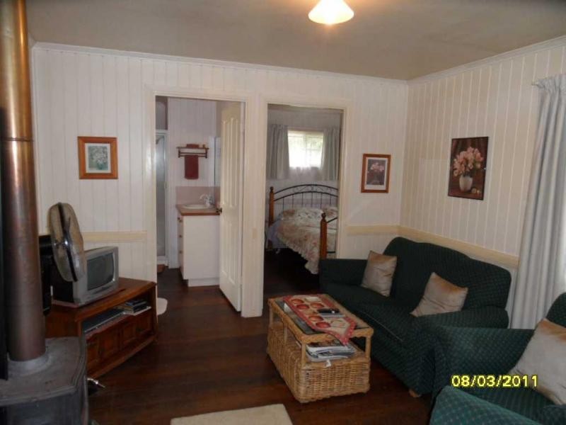 66 Wallangarra Road, Stanthorpe QLD 4380