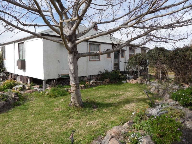 9 McGlew Street, Stanthorpe QLD 4380