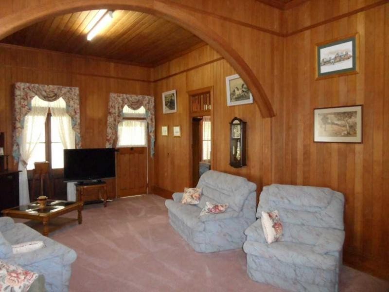 56 Wallangarra Road, Stanthorpe QLD 4380
