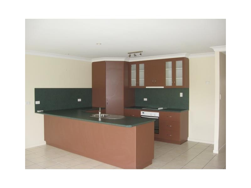 Unit 3/10 Corundum Street, Stanthorpe QLD 4380
