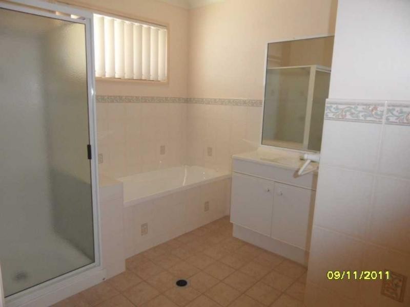 20a Wallangarra Road, Stanthorpe QLD 4380