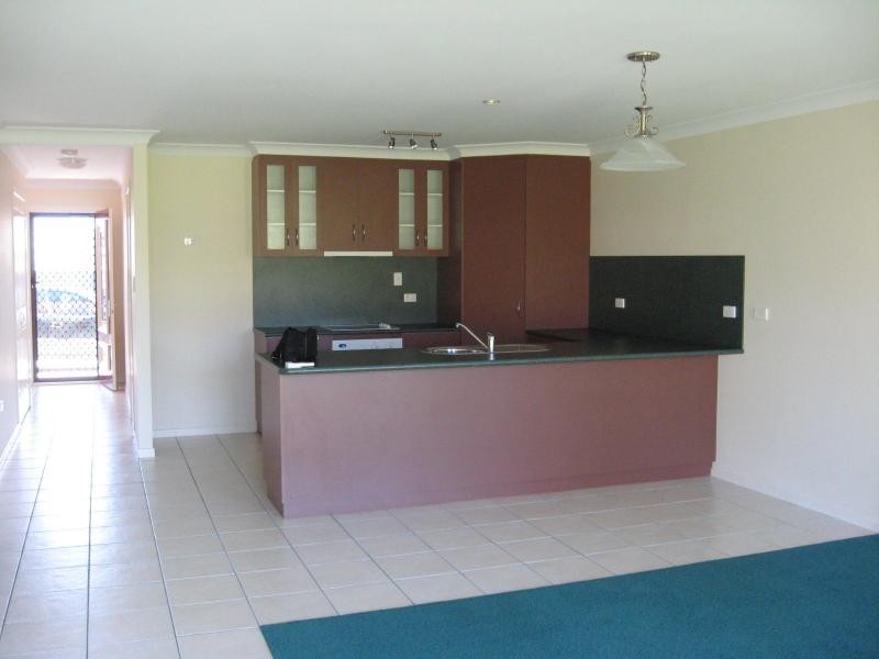 2/10 Corundum Street, Stanthorpe QLD 4380