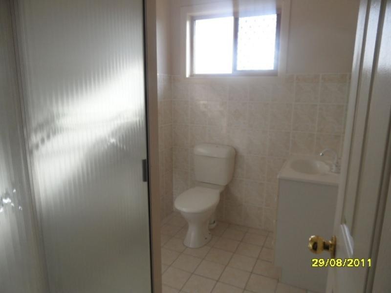 Unit 2/11 Johnson Street, Stanthorpe QLD 4380