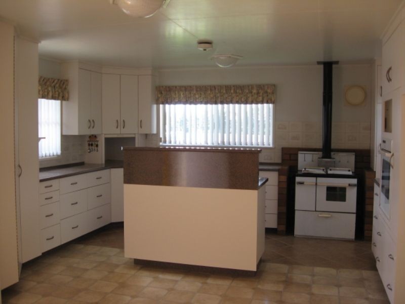 295 Rabbit Fence Road, Cottonvale, Stanthorpe QLD 4380