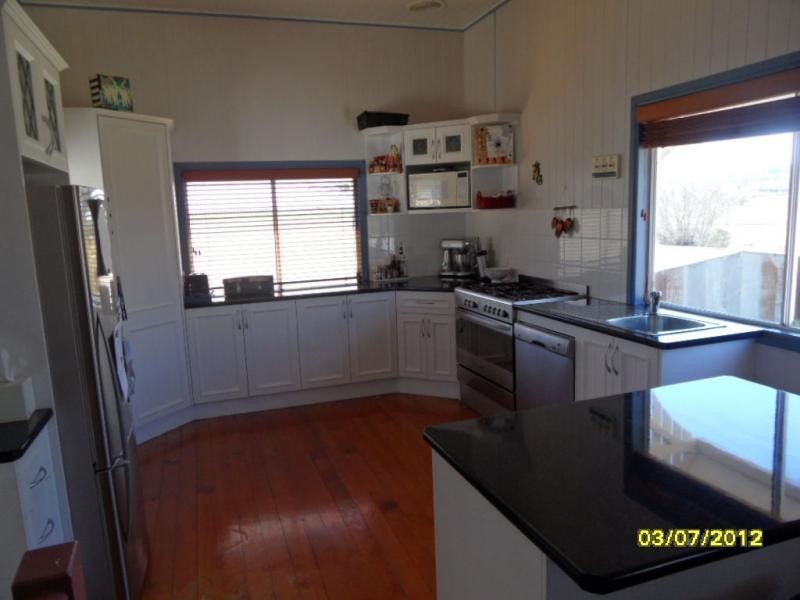 17 Denham Street, Stanthorpe, Stanthorpe QLD 4380